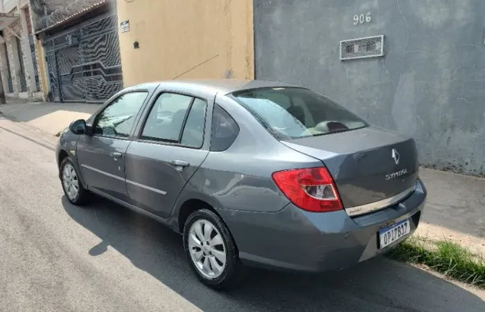 Renault Symbol Privilège Hi-flex 1.6 16V 4P 2013