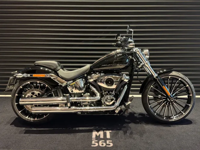 Harley-Davidson Softail Breakout Fxbrs