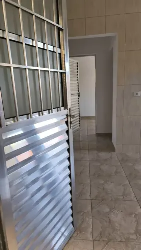 Casa com 1 dormitório para alugar por R$ 1.000/mês - Vera Tereza - Caieiras/SP