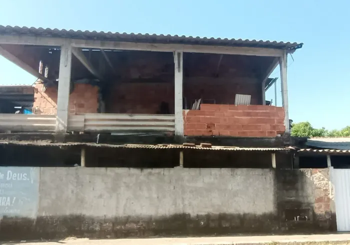Vendo ou troco casa em Guapimirim no ponto preferencial para quem quer abrir um comércio