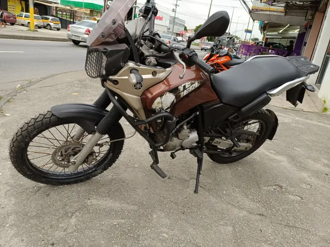 Vendo ou troco Ténéré 250