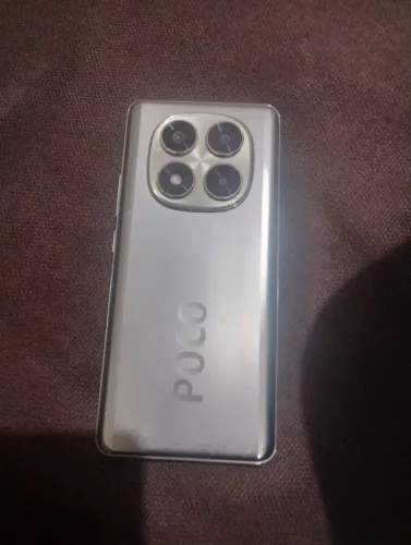 Poco X7 tricando  somente na película celular tem caixa ta novo NAO ABAIXO O VALOR 