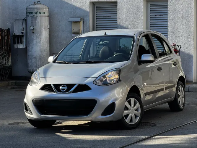 Nissan March S 1.0 12V Flex 5P 2015