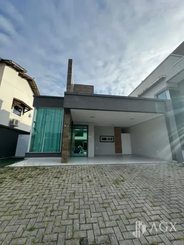 CASA PLANA A VENDA NO CONDOMÍNIO JARDINS DA SERRA - MARACANAÚ - CE