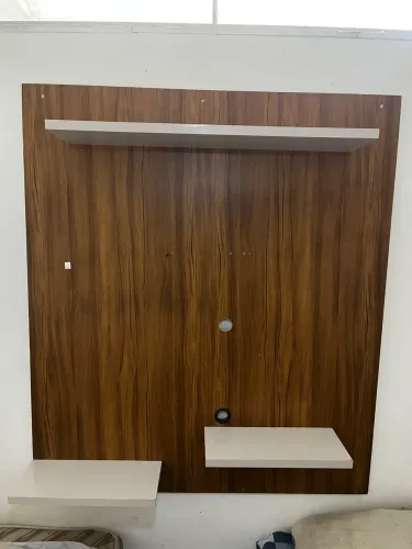 painel / prateleira de madeira