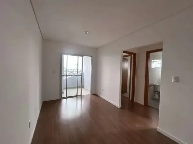 Apartamento entre o Shopping e Parque Edir de Marco
