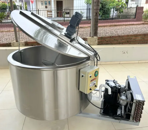 Tanque Resfriador Inox Tina Misturador 500 Litros Agranel de Leite Água Agranel Maturação