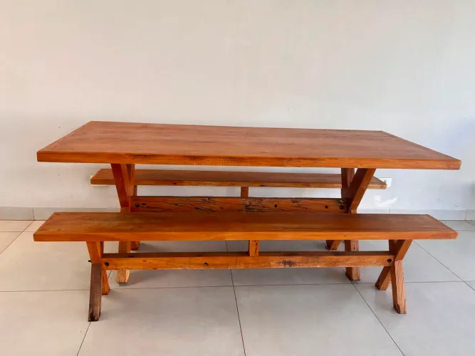 Mesa de Madeira
