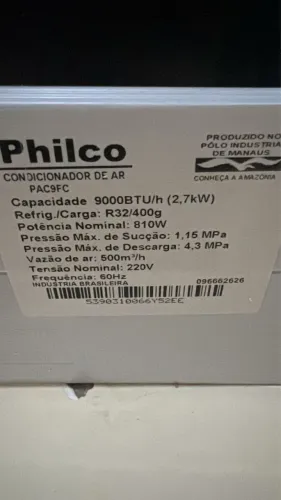 3 Ar condicionado (2 de 9.000) e 1 de 12.000