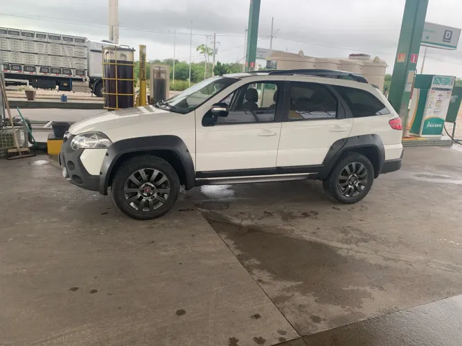 Fiat Palio Weekend Adventure Locker 1.8 Flex 2019