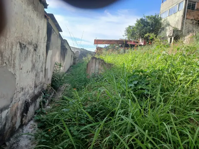COMPRE ÓTIMO LOTE DE 392m², NA RUA HORIZONTE, PRÓXIMO DA AV.MEM DE SÁ, B.HTE-MG