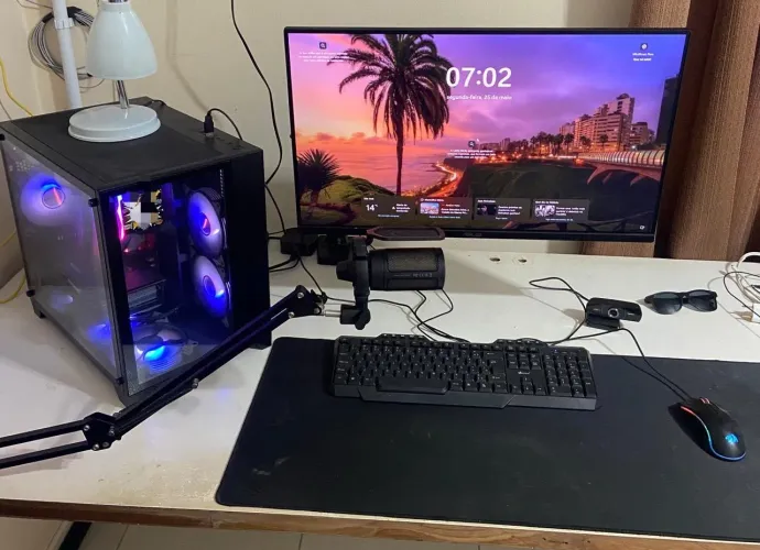 XEON COM RX 6759 TELA ASUS 27