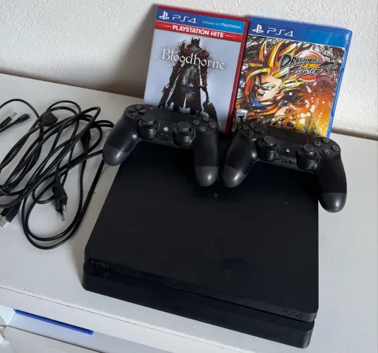 PS4 Slim 1TB+15 JOGOS