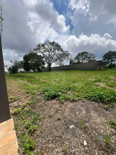 Terreno Para Venda No Bairro Jardim Inconfidência