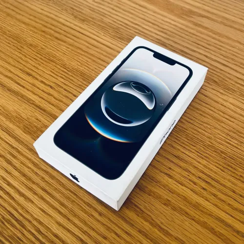 IPhone 16e NOVO
