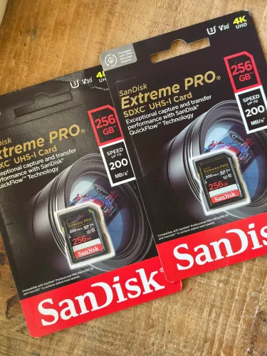 Kit 2 Cartões De Memória sandisk extreme Pro 256gb