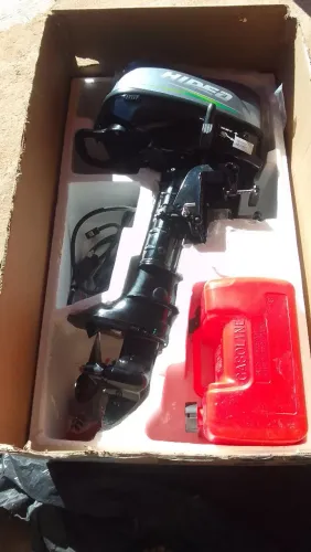Vendo motor hidea 6 HP 4 tempos partida elétrica
