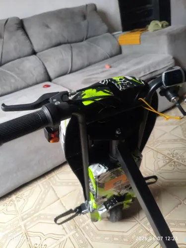 Triciclo drift elétrico