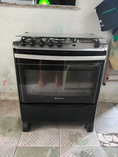 Fogão Atlas 5 bocas com forno com 2 grelhas 