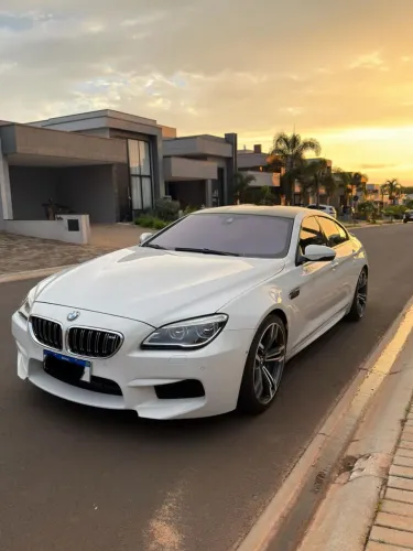 BMW M6 Gran Coupe 4.4 Bi-turbo V8 32V 560cv 2016