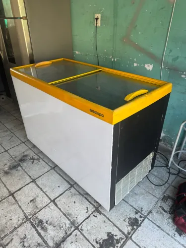 Vendo Freezer Horizontal Gelopar R$ R$ 1700