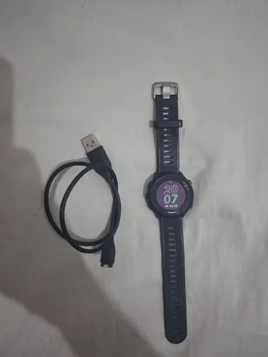 Relógio Garmin Forerunner 55.