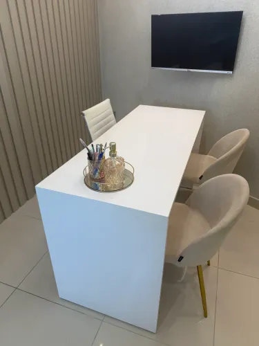 VENDO MESA/ESCRIVANINHA