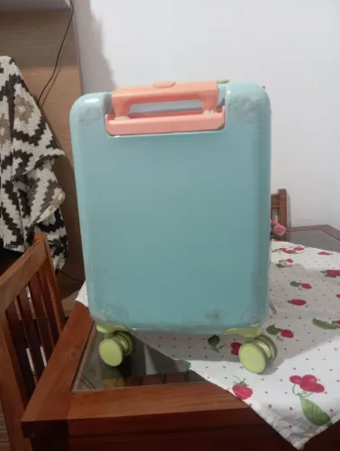 Mala infantil usada