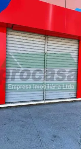 ALUGA-SE LOJA DE DOIS PISOS NA DJALMA BATISTA
