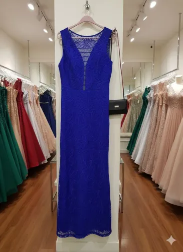Vestido de festa azul elegante