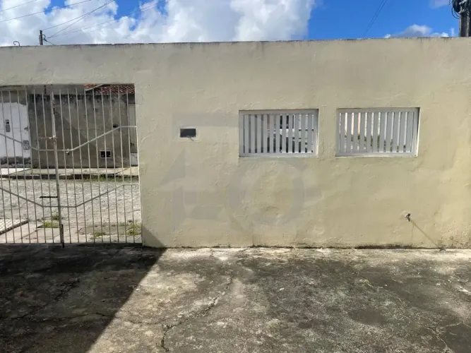 Casa com Oportunidade de Compra à Vista Próxima ao Shopping Prêmio
