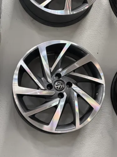 Jogo de roda Vw polo gol voyage aro 17 4x100