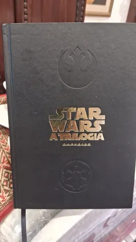 Star Wars: A Trilogia (Dark Edition) publicada pela