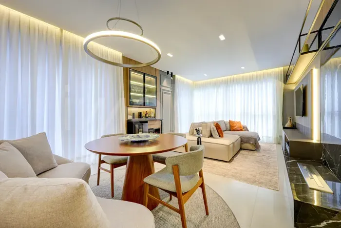 Apartamento mobiliado no Edifício Costa Esmeralda em Balneário Camboriú