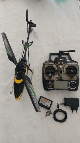 Hemilodelo WLToys v912 Usado Ótimo Estado