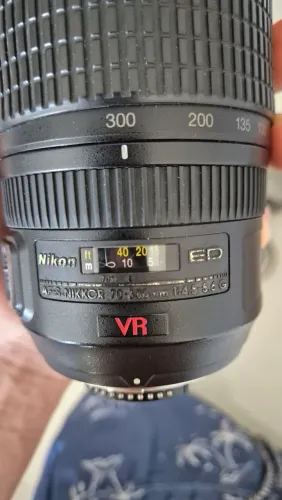 Lente nikon AF-S 70-300 ED VR