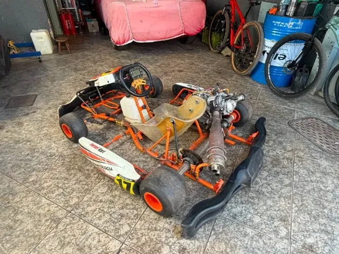 Kart Mega F4 4 Tempos + Painel Digital - Excelente Estado