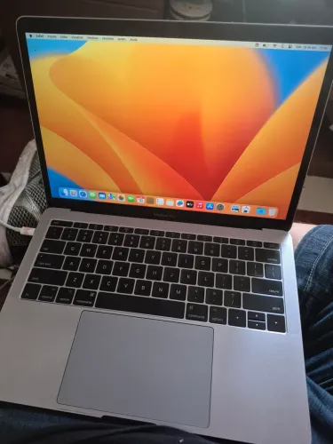 macbook pro 2017 16gb