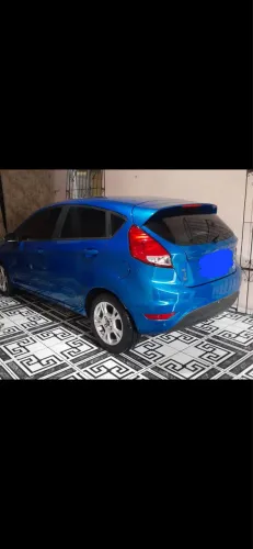 Ford Fiesta 1.6 16V Flex Aut. 5P 2016