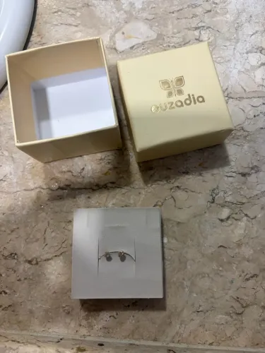 Vendo brinco de ouro para bebê