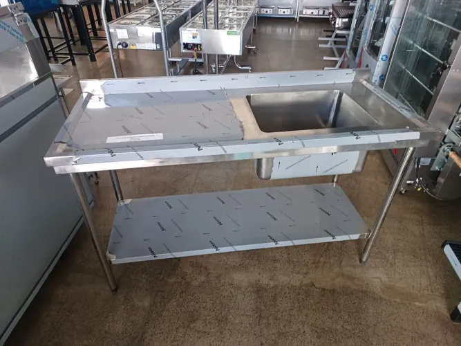 * Mesa Inox 1.50x60cm c/Cuba Direito