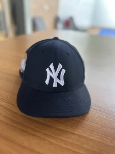 Boné New York Yankees World Series 2024
