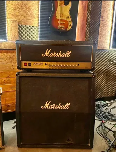 Marshall JCM 900