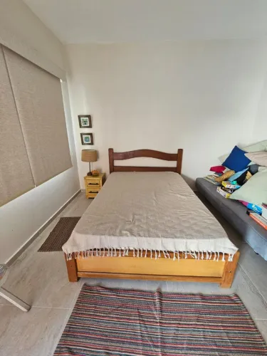 Cama de Casal de Mogno 4 gavetas com colchão