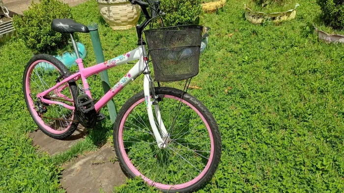 Bicicleta infantil feminina nova aro 24 18 marchas
