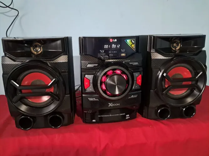 Som LG XBoom 200W RMS