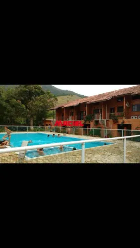 Condomínio Maranduba Ville 1 lazer completo há 650mts da praia de maranduba.
