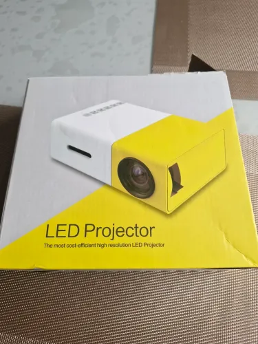 Mini Projetor LED Portátil HDMI USB AV Completo