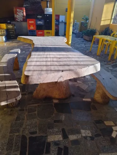 Mesa de madeira legal maciça com mais de 3 metros, perfeita para sítios e casas de praia