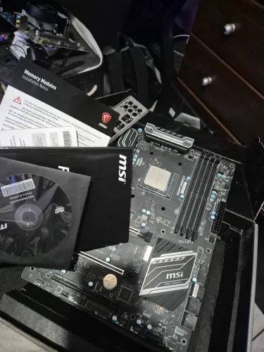 X370msi sli plus + Ryzen 5 2600x / caixa manual 